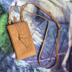 Lucky Brand Tan Leather Crossbody Bag, small wallet clutch, card slots & pockets
